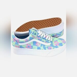 Vans Old Skool Stacked Platform Sneakers In Checkerboard Floral Blue Size 6.5